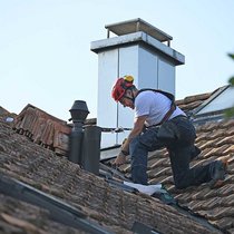 Dacharbeiten mit geringem Umfang