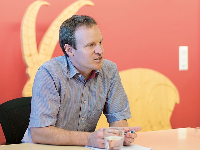 Das Thema Sicherheit beschäftigt: Remo Brändli (r.) diskutiert mit Martin von Allmen die Schwierigkeiten eines SIBE.